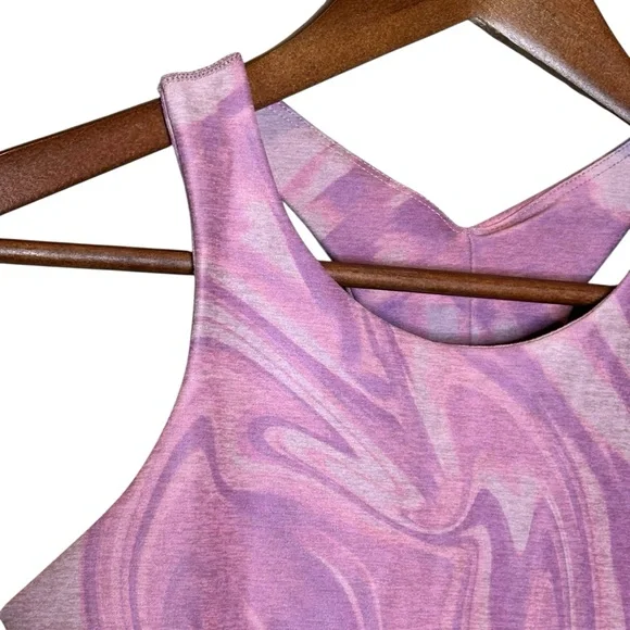 (Sold) Beyond Yoga Softmark Focus Cropped Tank in Chai Iris Melt Size Medium - Picture 2 of 8
